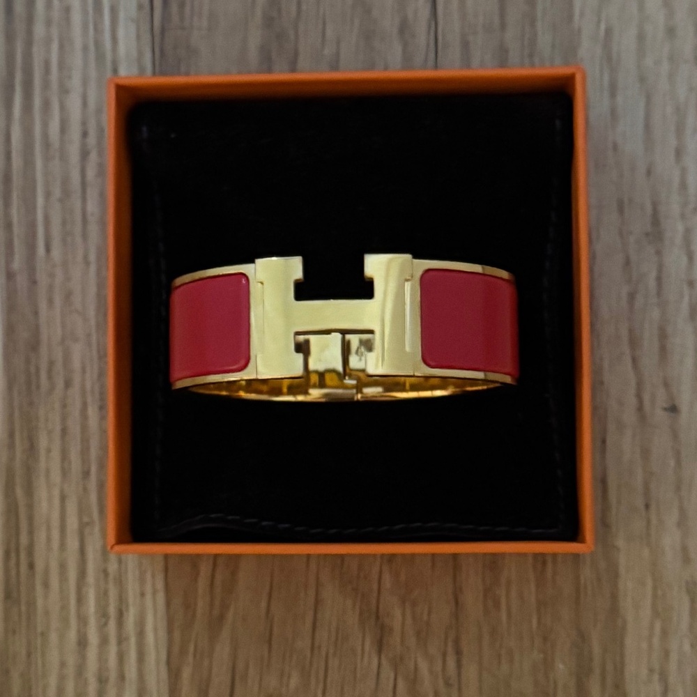 HERMES - CLIC CLAC H BRACELET - Rouge Amarante - Picture 2 of 12